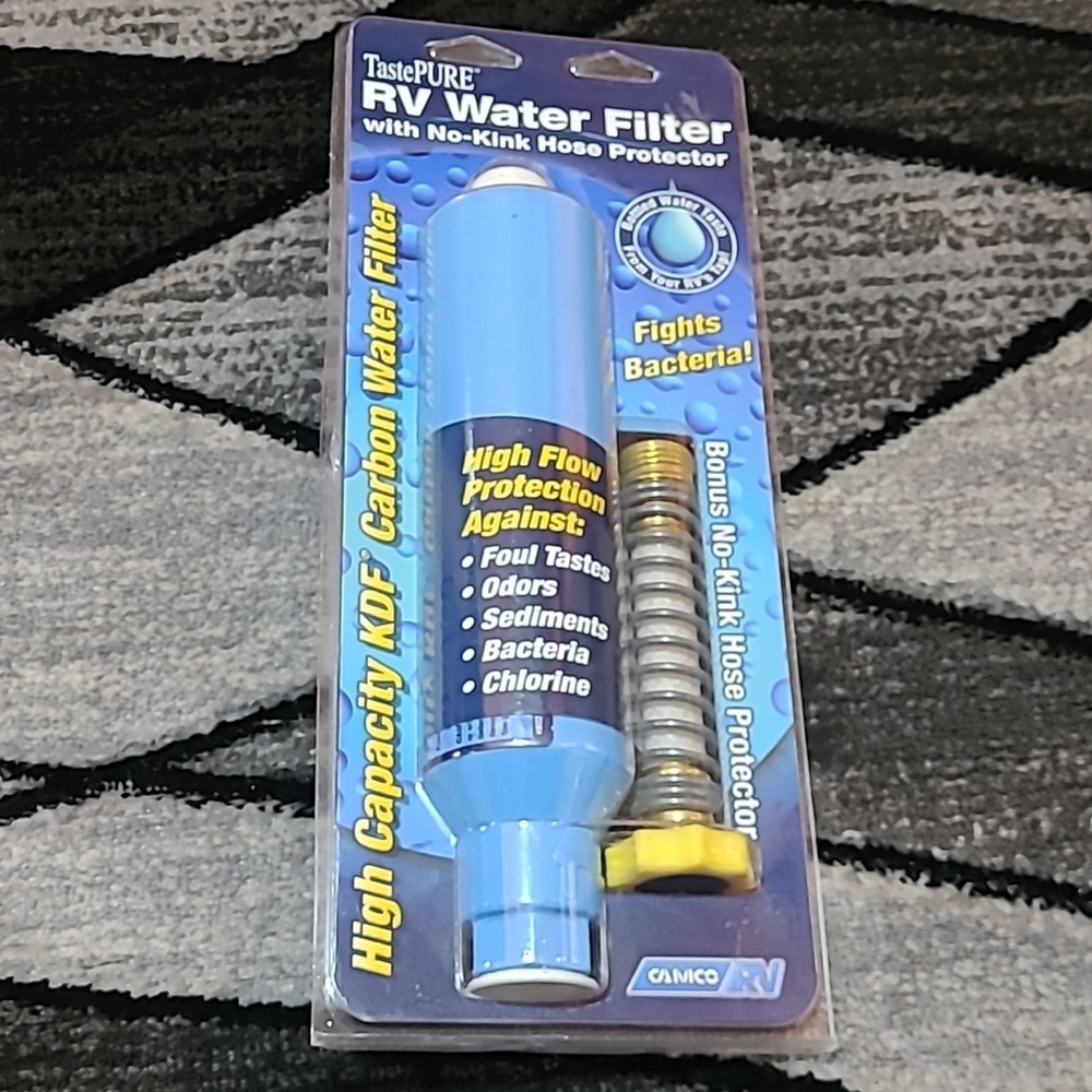 Camco TastePure RV Water Filter With No-Kink Hose Protection #40043